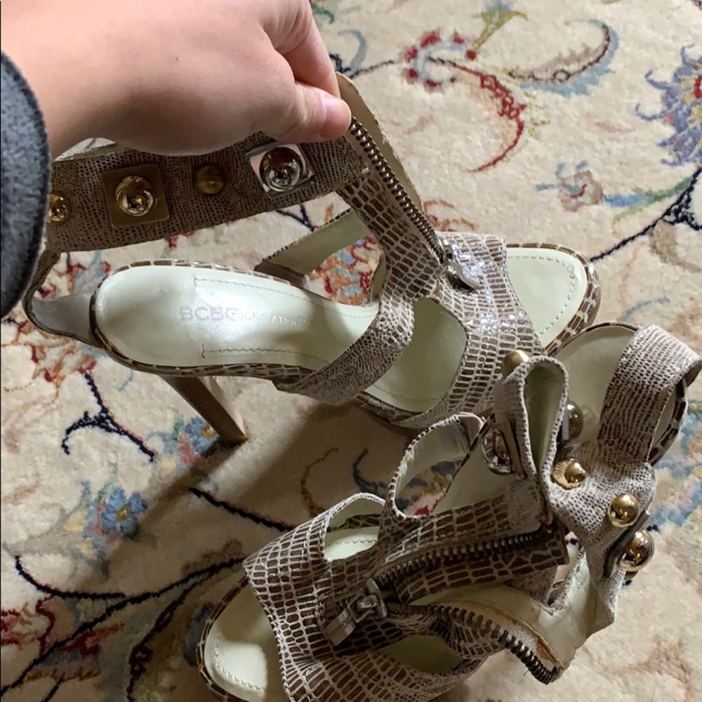 Sale❗️Studded Snake Skin Heels